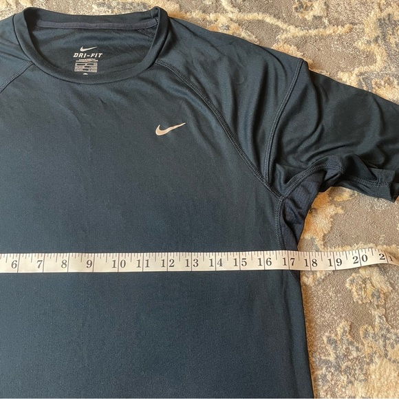 Nike Black Short Sleeve Dri-FIT Tee - Picture 3 of 5